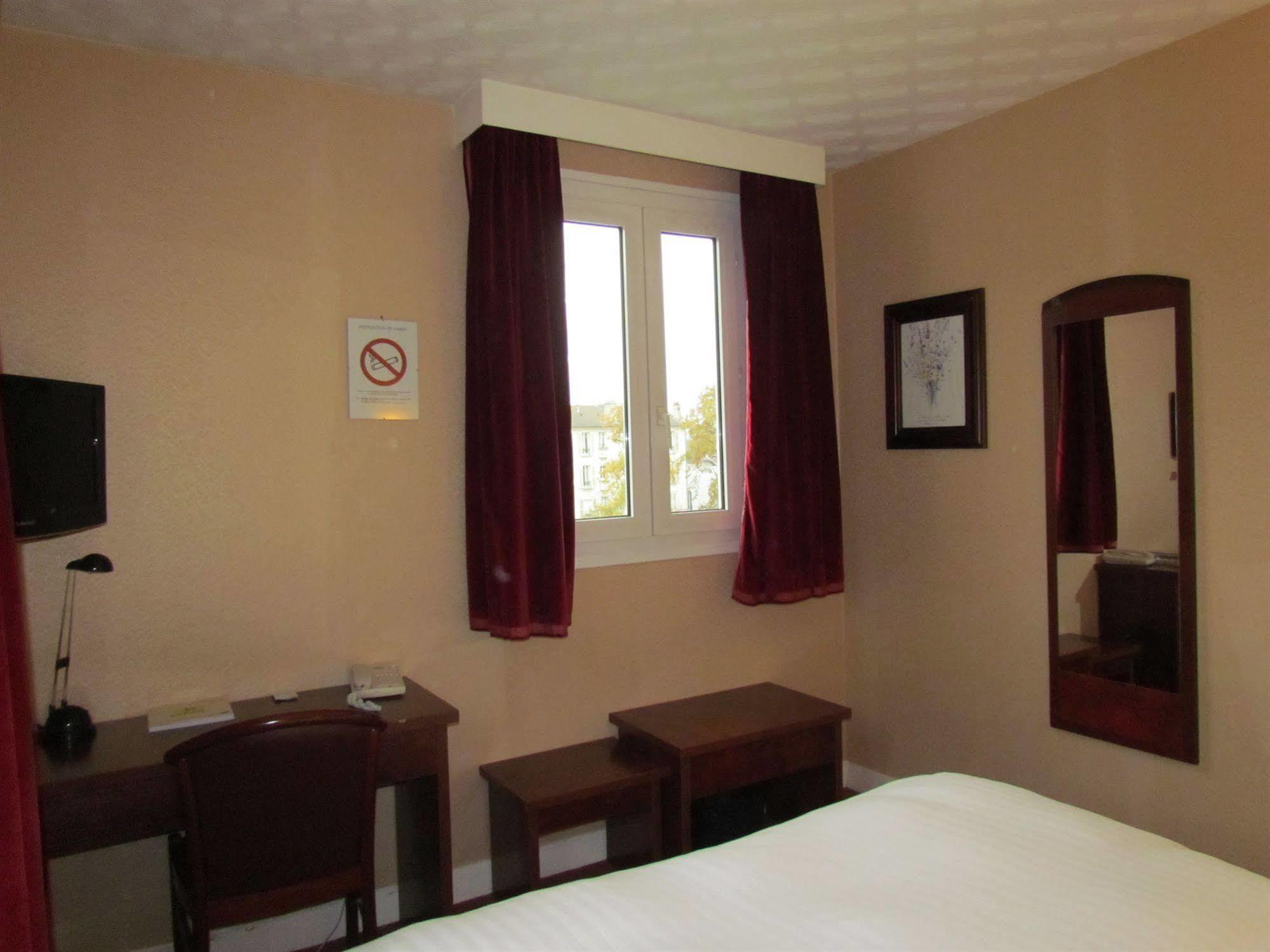 Hotel Du Parc Aulnay-sous-Bois Extérieur photo