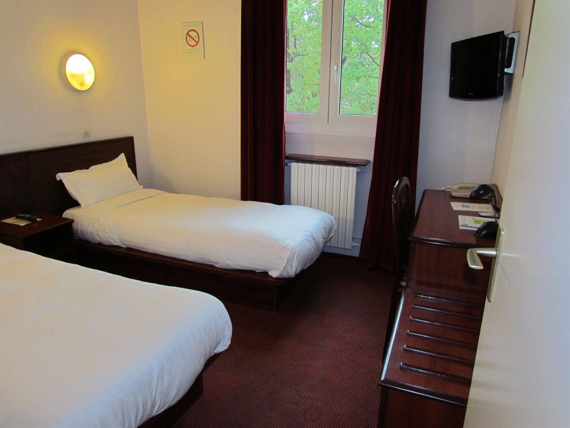 Hotel Du Parc Aulnay-sous-Bois Extérieur photo