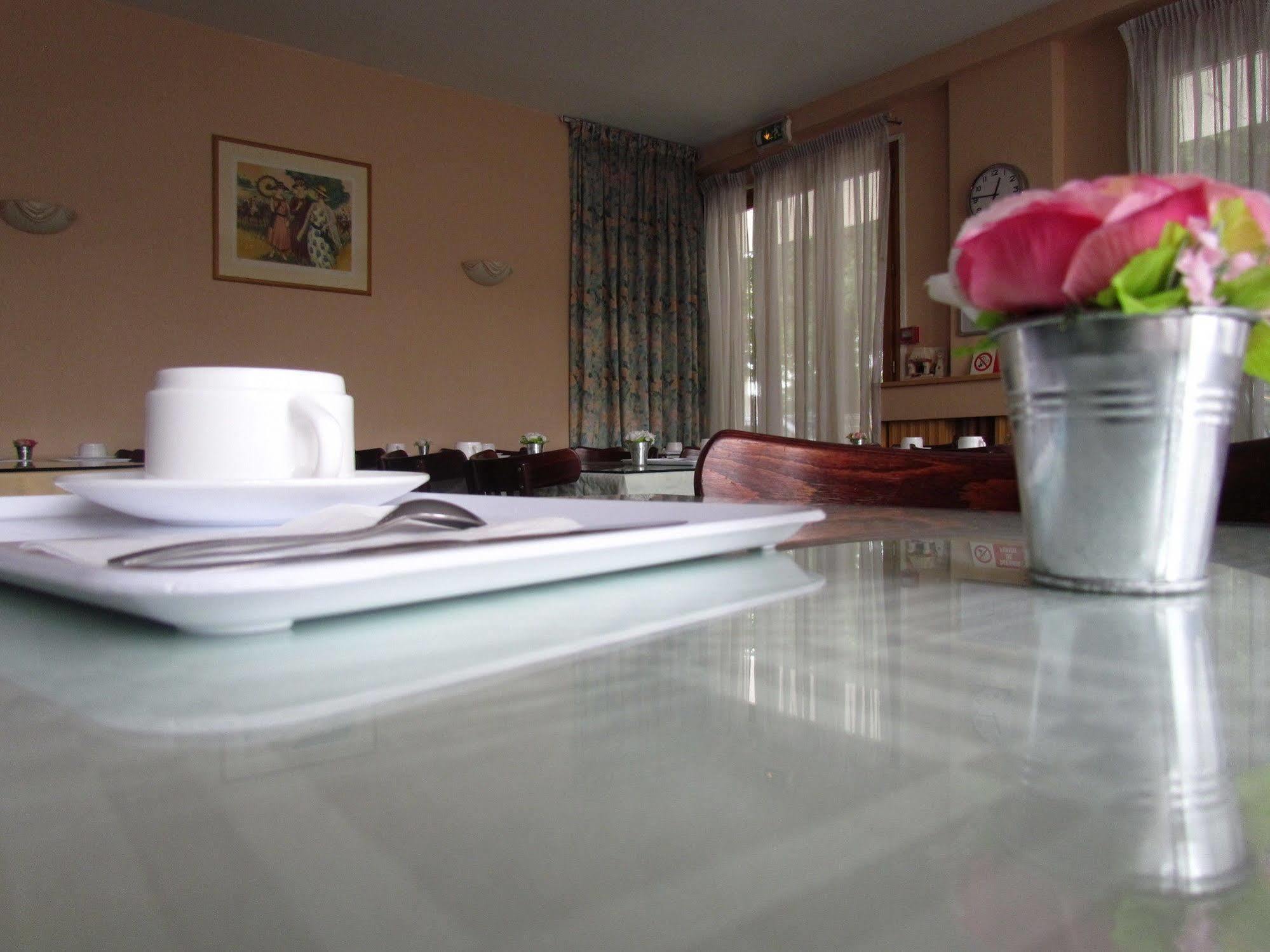 Hotel Du Parc Aulnay-sous-Bois Extérieur photo