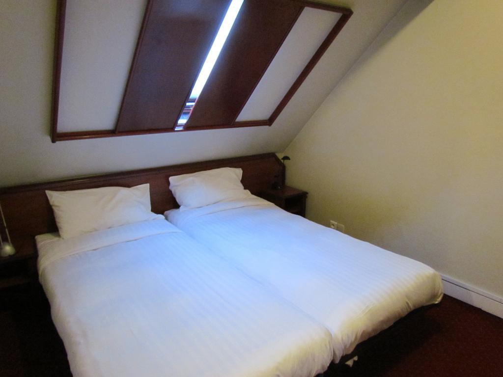 Hotel Du Parc Aulnay-sous-Bois Chambre photo
